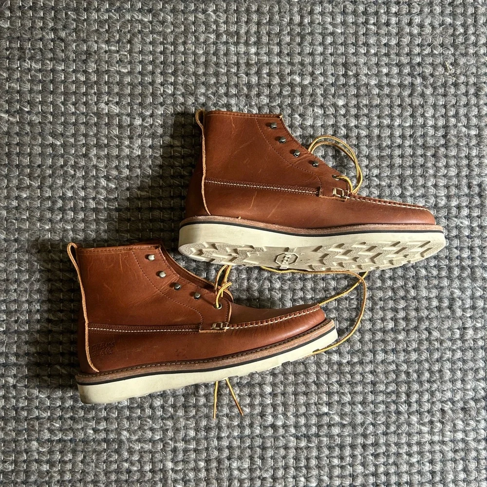 G.H. Bass & Co. Brown Leather Moc Toe Lace-Up Boots w/ Vibram soles